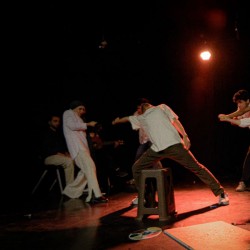 نمایش فریاد بی‌صدا | عکس