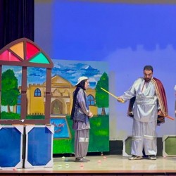 نمایش کچل کفتر باز | عکس