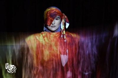 نمایش برای هانا | «هنر مقدس» «برای هانا» را روی صحنه می‌برد | عکس