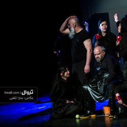 نمایش کشتارگاه | دیوار | عکس