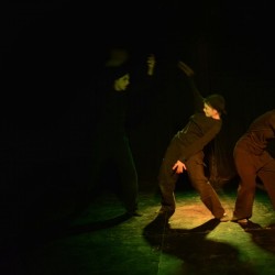 نمایش وار | عکس
