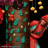 نمایش دختر بوته گوجه فرنگی | گزارش تصویری تیوال از نمایش دختر بوته گوجه فرنگی / عکاس: ساناز جهان آرایی | عکس