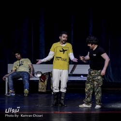 نمایش کمدی ناگهان پیت حلبی | عکس