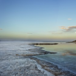 گردش یک سفر یک کتاب |دریاچه حوض سلطان| | عکس