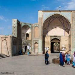 گردش یک سفر یک کتاب |قزوین‌گردی - با جواد مجابی| | عکس