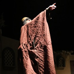 نمایش آه بر انکار ماه | عکس